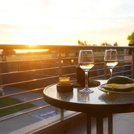 Erytha - Serene Retreat With Views & Garden