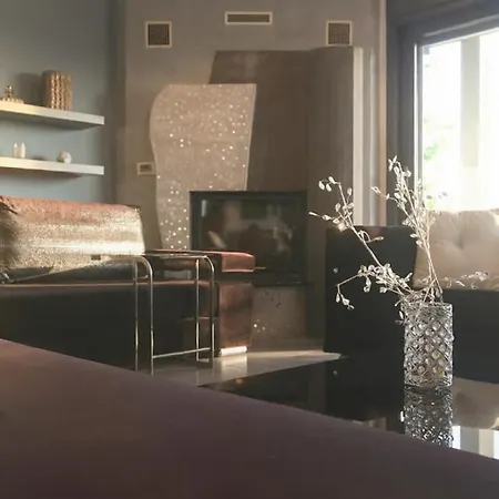 Erytha - Serene Retreat With Views & Garden Villa