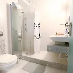 Erytha - Serene Retreat With Views & Garden Vilă