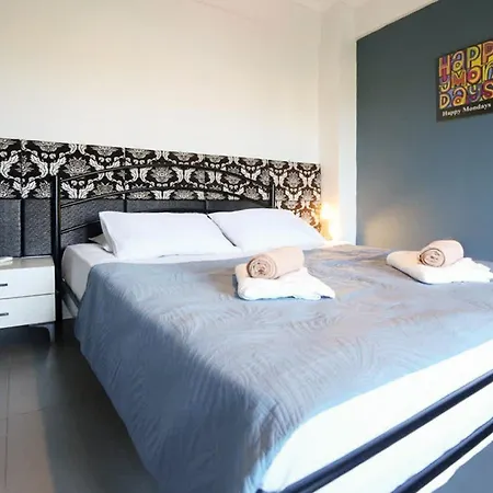 Erytha - Serene Retreat With Views & Garden