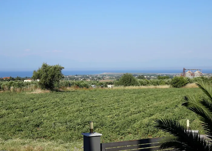 Villa Erytha - Serene Retreat With Views & Garden *
